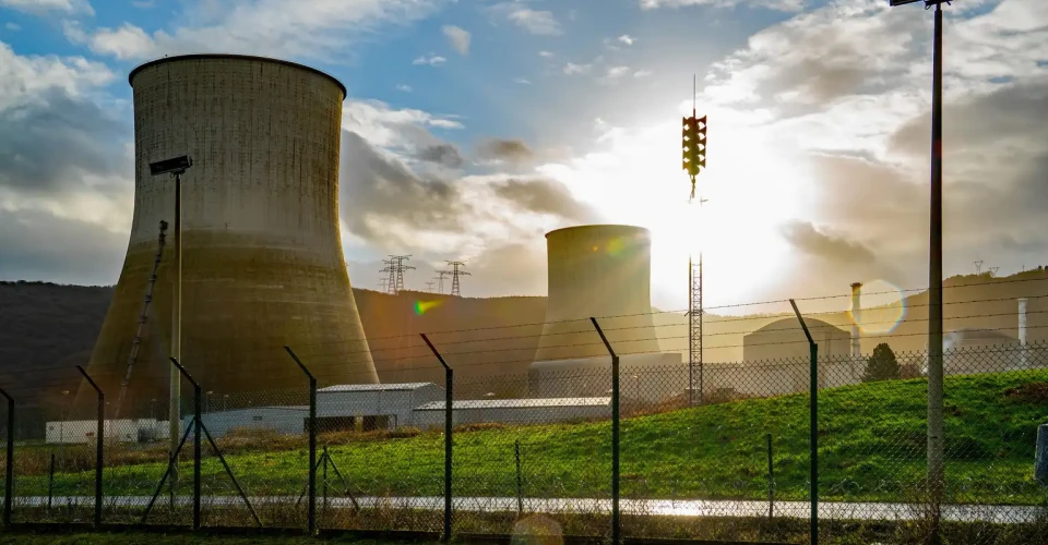 Security and safety are paramount in industrial environments, where high-value assets, sensitive equipment, and personnel must be safeguarded against unauthorized access, theft, and accidents.
