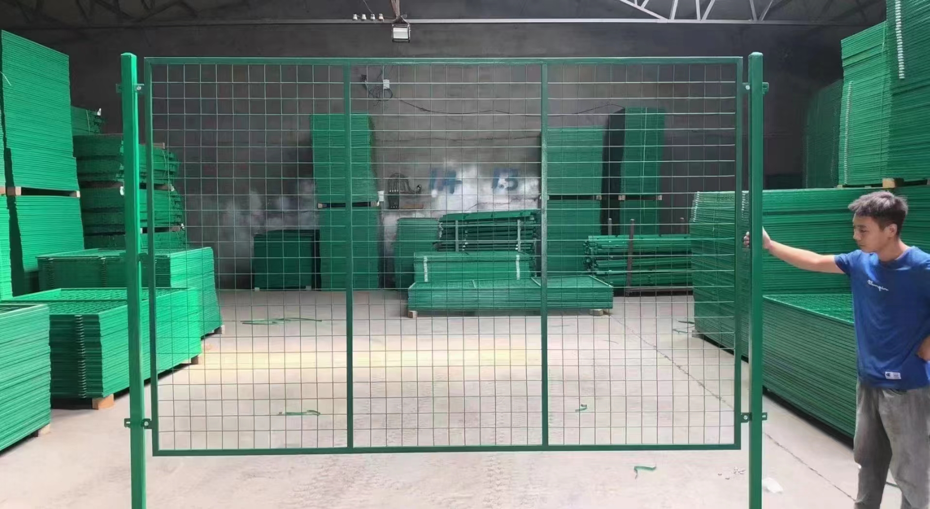 Tips for choosing a protective fence Tips for choosing a protective fence