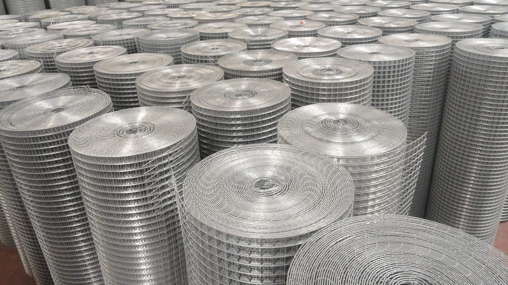 Welded Wire Mesh: Tough Guardian and Versatile User Welded Wire Mesh: Tough Guardian and Versatile User