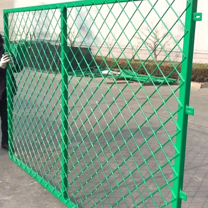 China Cheap High Quality Pvc Coated Galvanized Anti Throwing Fence