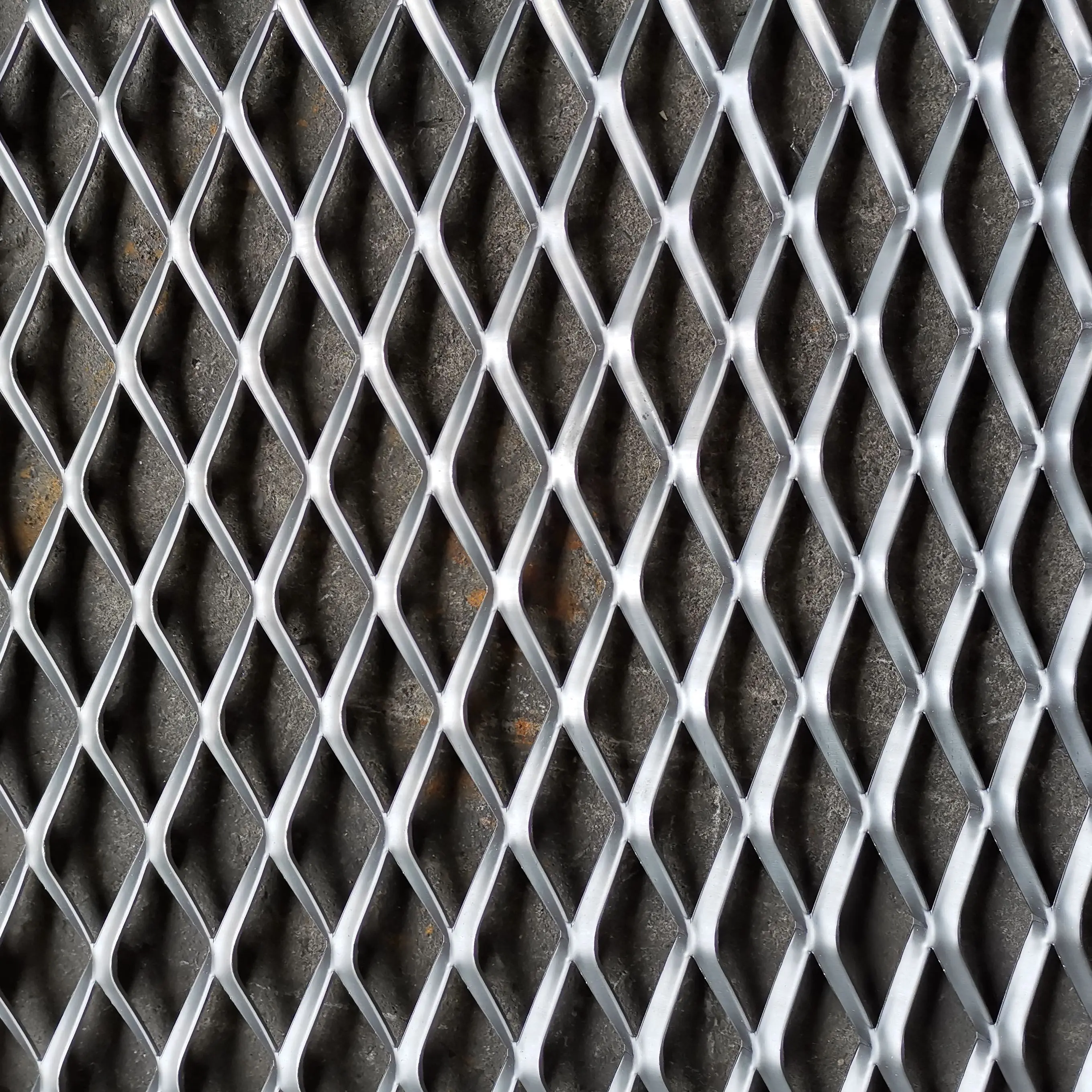 Decorative security mesh fence stainless steel expanded metal mesh