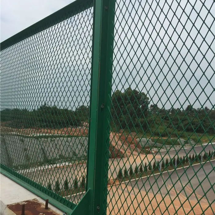 Frame guardrail net not easy to deform expanded metal fence highway anti-throw net