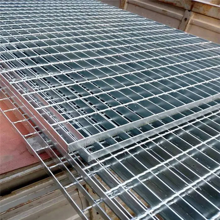 Metal Serrated Drainage Covers Steel Grid Grating To Construction Building Material
