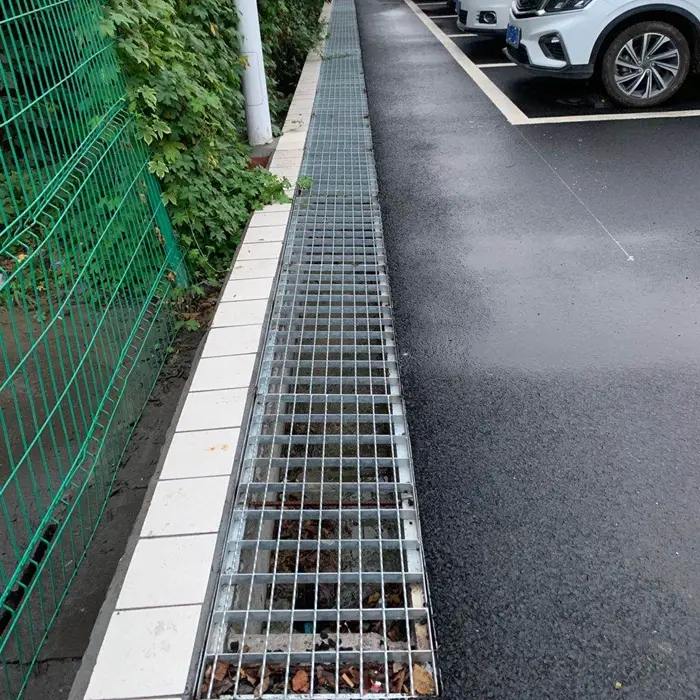 A brief discussion on the refined design of urban landscape ditch covers