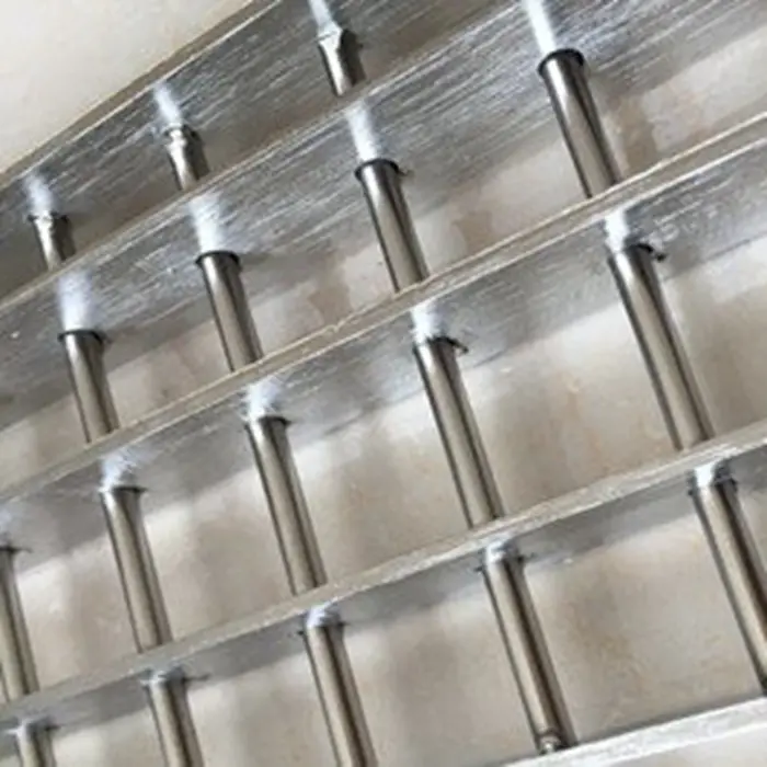 Is the thicker the galvanized layer of hot-dip galvanized steel grating, the better?