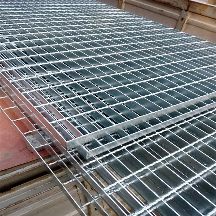 Custom Design Heavy Duty Used Galvanized Steel Grating for Sale Drive Grate