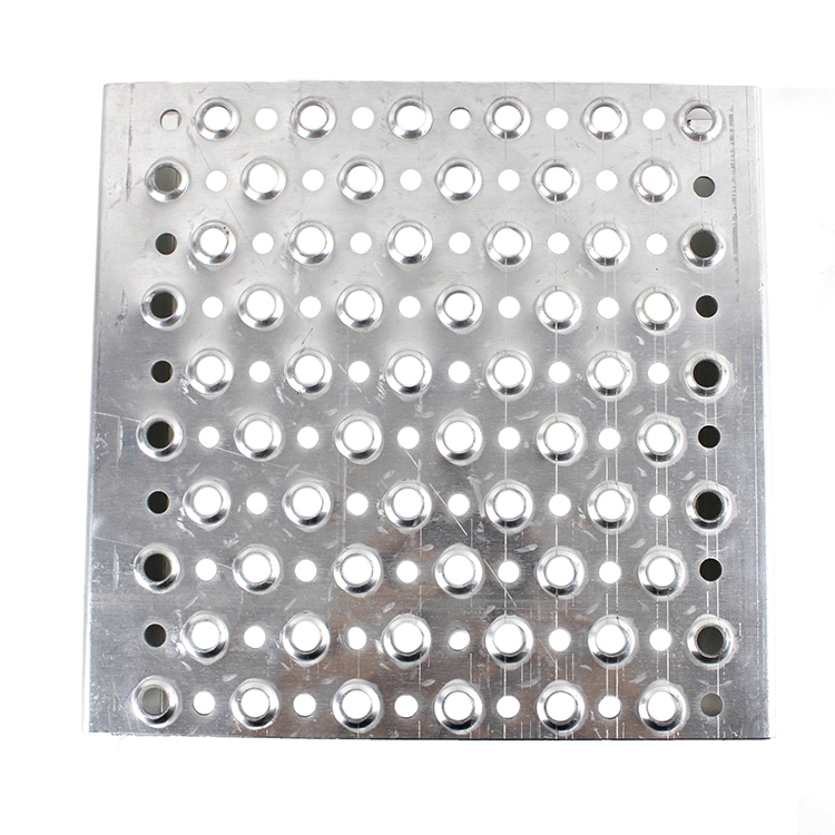 Strong carrying capacity serrated surface metal non-slip pit channel grille