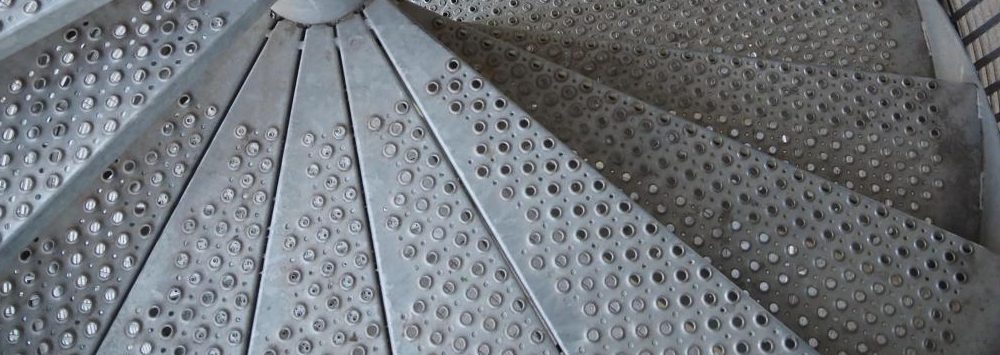 Metal anti-skid plates: strong structure and wear resistance