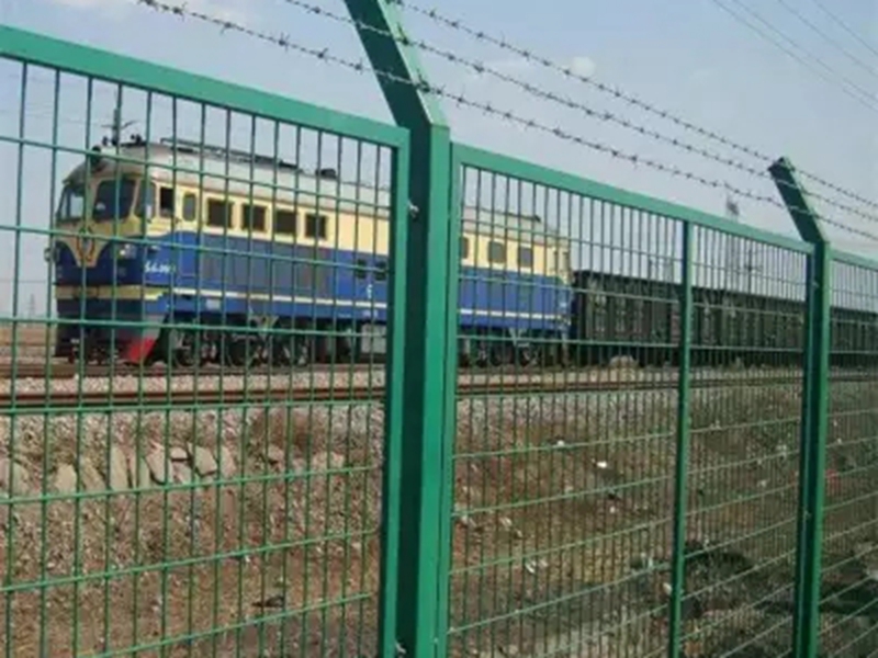 The need for rail welded mesh fences The need for rail welded mesh fences