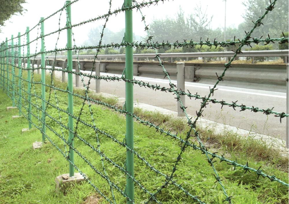 What are the applications of barbed wire in life? What are the applications of barbed wire in life?