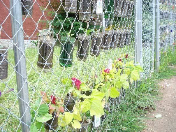 Chain link fence isolation function Chain link fence isolation function