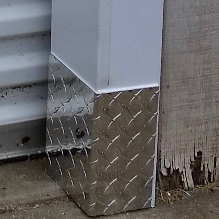 Anti-skid diamond steel plate patterned board for stair treads
