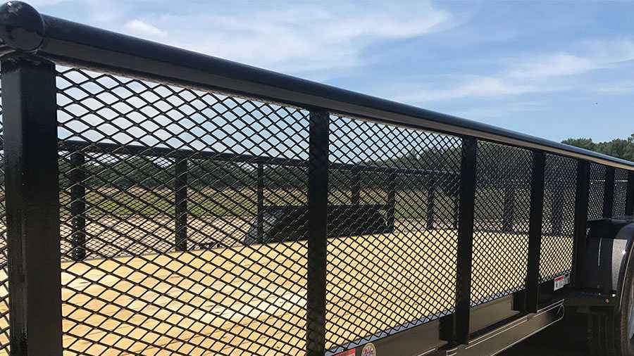 Highway security barrier diamond expanded metal wire mesh fence