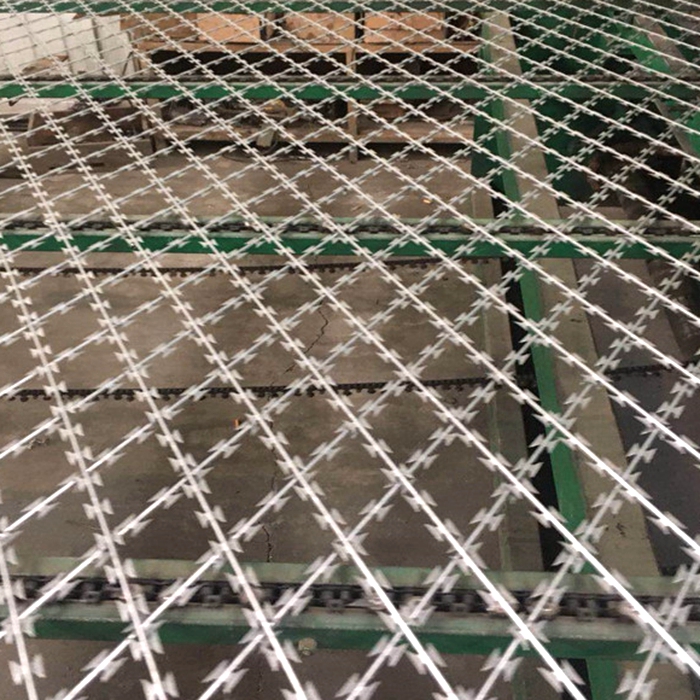 Razor Wire Mesh: The Advantages of Razor Barbed Wire Razor Wire Mesh: The Advantages of Razor Barbed Wire