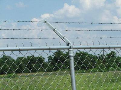 What are the applications of barbed wire in life? What are the applications of barbed wire in life?