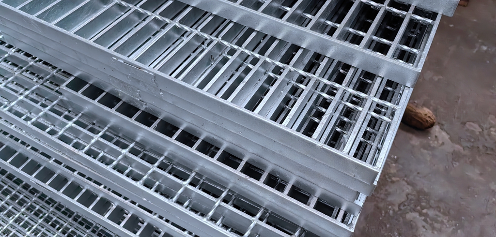 Various Specification Metal Building Material Hot Dipped Galvanized Steel Grating