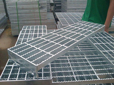 How to install steel grating correctly and efficiently? How to install steel grating correctly and efficiently?